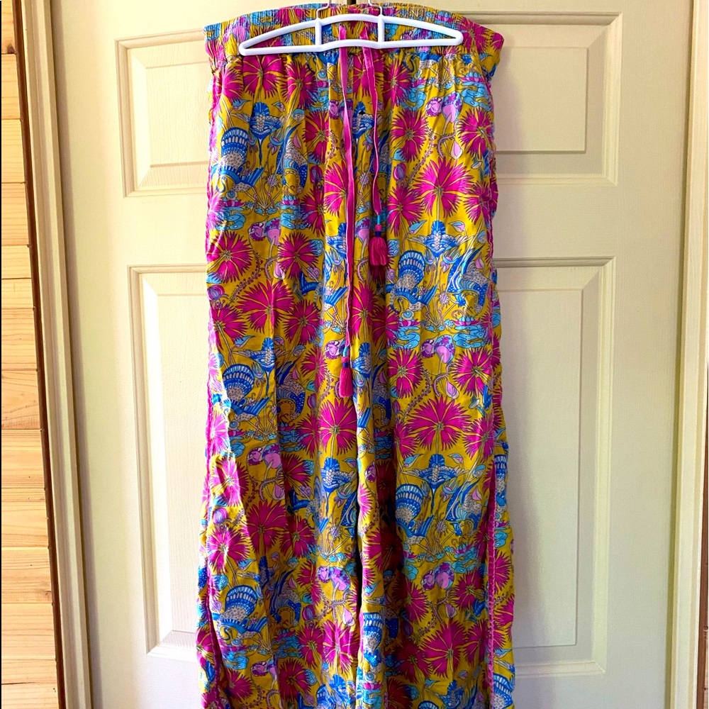 Size M Anthropologie wide-leg pajama pants. The cutest print!!